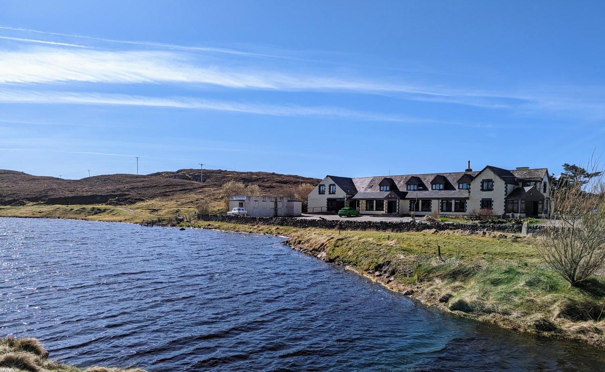 Doune Braes Hotel Breasclete Экстерьер фото